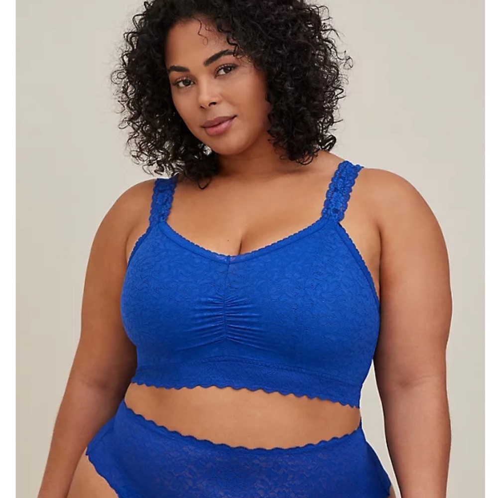 Torrid Bralette 4-way stretch sz 1 (14-16)